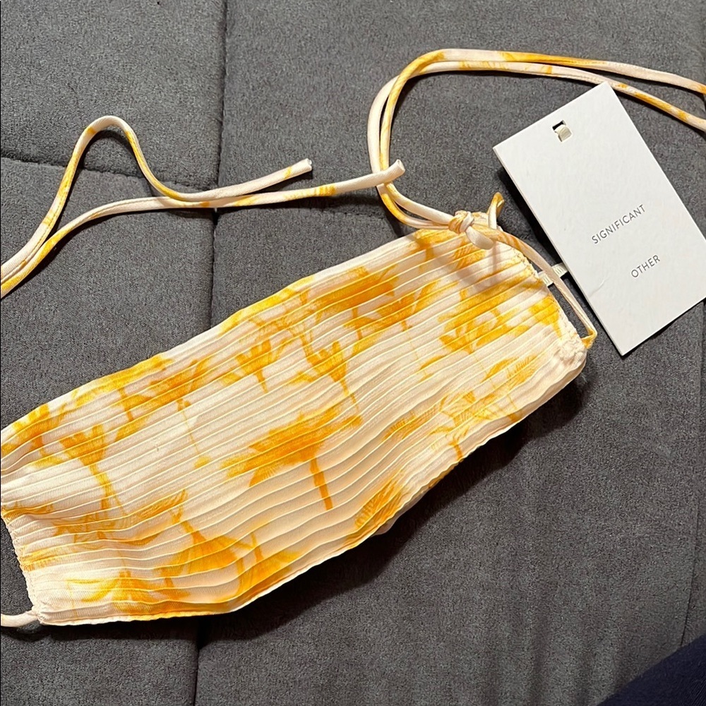 Significant‎ Other Silky Yellow Tie-Dye Pleated Face Mask